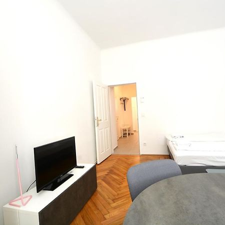 Universum Apartment 4 Viena Exterior foto